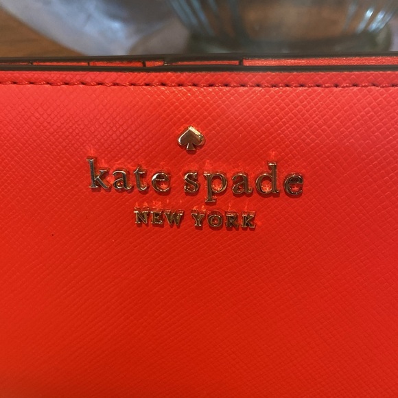 kate spade orange Women's leather slim bifold wallet - Picture 11 of 11